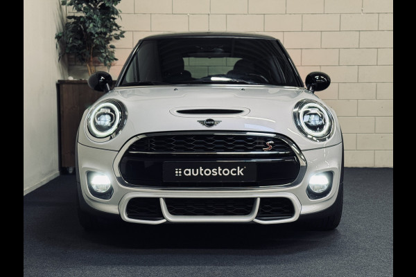 MINI Mini 2.0 Cooper S JCW | Panorama | 1e Eig! | NAP MINI Mini 2.0 Cooper S JCW | Panorama | 1e Eig! | NAP