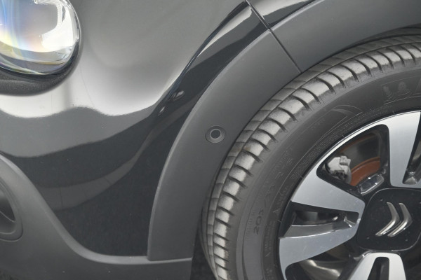 Citroën C3 PureTech 110 EAT6 Shine | Camera | Navigatie | Apple Carplay | Parkeersensoren | Climate Control | 16 Inch Lichtmetalen Velgen