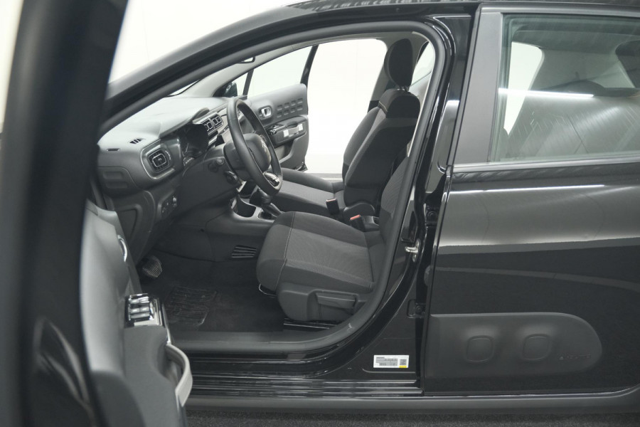 Citroën C3 PureTech 110 EAT6 Shine | Camera | Navigatie | Apple Carplay | Parkeersensoren | Climate Control | 16 Inch Lichtmetalen Velgen