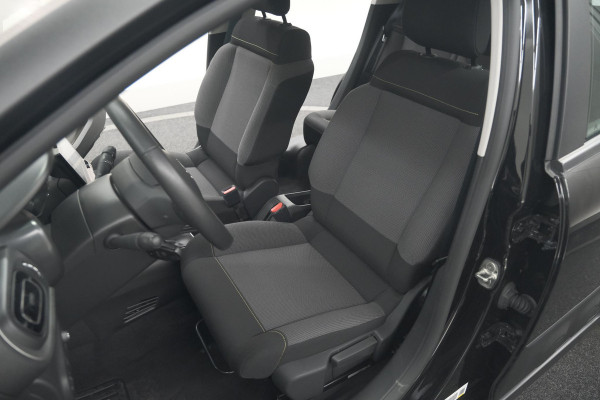 Citroën C3 PureTech 110 EAT6 Shine | Camera | Navigatie | Apple Carplay | Parkeersensoren | Climate Control | 16 Inch Lichtmetalen Velgen
