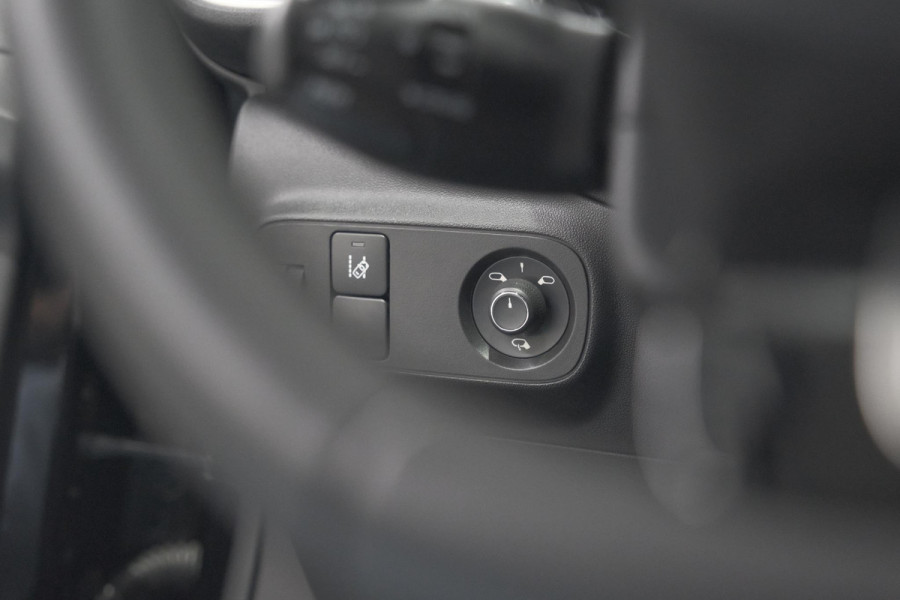 Citroën C3 PureTech 110 EAT6 Shine | Camera | Navigatie | Apple Carplay | Parkeersensoren | Climate Control | 16 Inch Lichtmetalen Velgen
