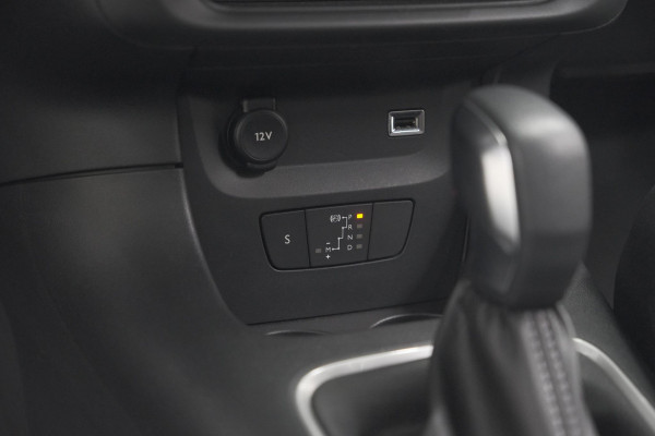 Citroën C3 PureTech 110 EAT6 Shine | Camera | Navigatie | Apple Carplay | Parkeersensoren | Climate Control | 16 Inch Lichtmetalen Velgen