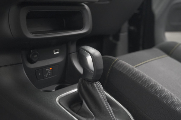 Citroën C3 PureTech 110 EAT6 Shine | Camera | Navigatie | Apple Carplay | Parkeersensoren | Climate Control | 16 Inch Lichtmetalen Velgen
