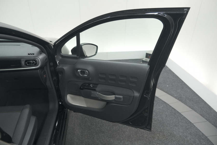 Citroën C3 PureTech 110 EAT6 Shine | Camera | Navigatie | Apple Carplay | Parkeersensoren | Climate Control | 16 Inch Lichtmetalen Velgen