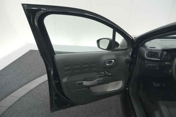 Citroën C3 PureTech 110 EAT6 Shine | Camera | Navigatie | Apple Carplay | Parkeersensoren | Climate Control | 16 Inch Lichtmetalen Velgen