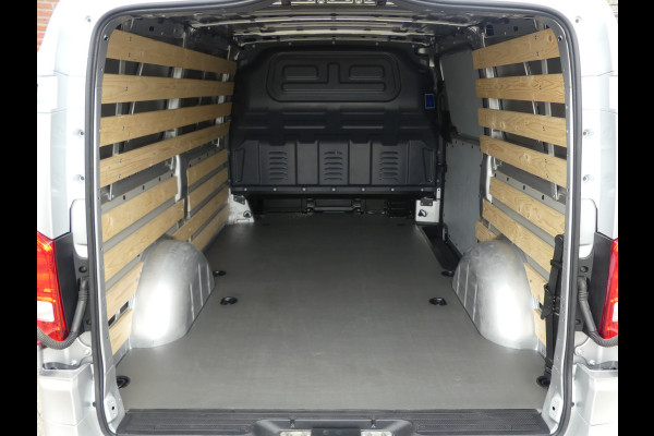 Mercedes-Benz Vito 114 CDI Lang Airco/Camera/Navigatie/Cruise control Mercedes-Benz Vito 114 CDI Lang Airco/Camera/Navigatie/Cruise control