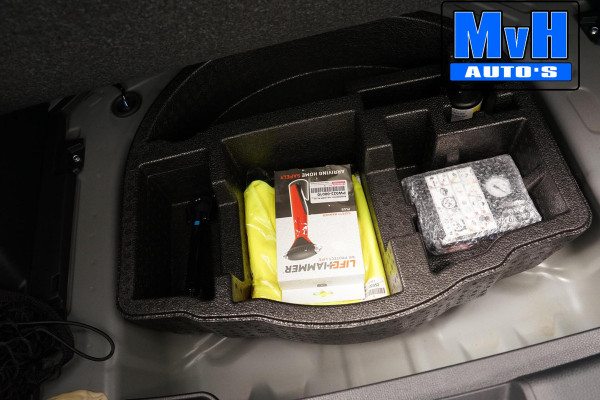 Toyota Yaris Cross 1.5 Hybrid 130 Executive|LUXE!|STUUR/STOELVERWARMING