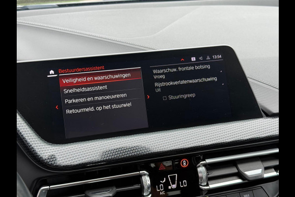 BMW 1-serie 118i Executive Edition | Airco | Cruise | PDC