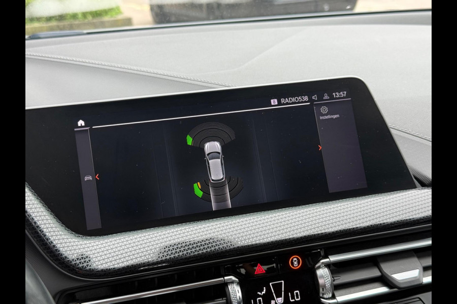 BMW 1-serie 118i Executive Edition | Airco | Cruise | PDC