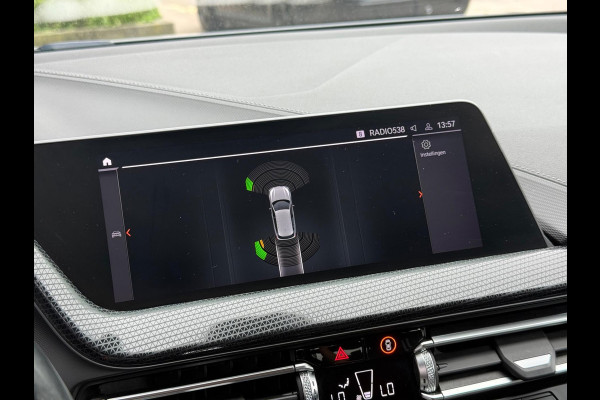 BMW 1-serie 118i Executive Edition | Airco | Cruise | PDC