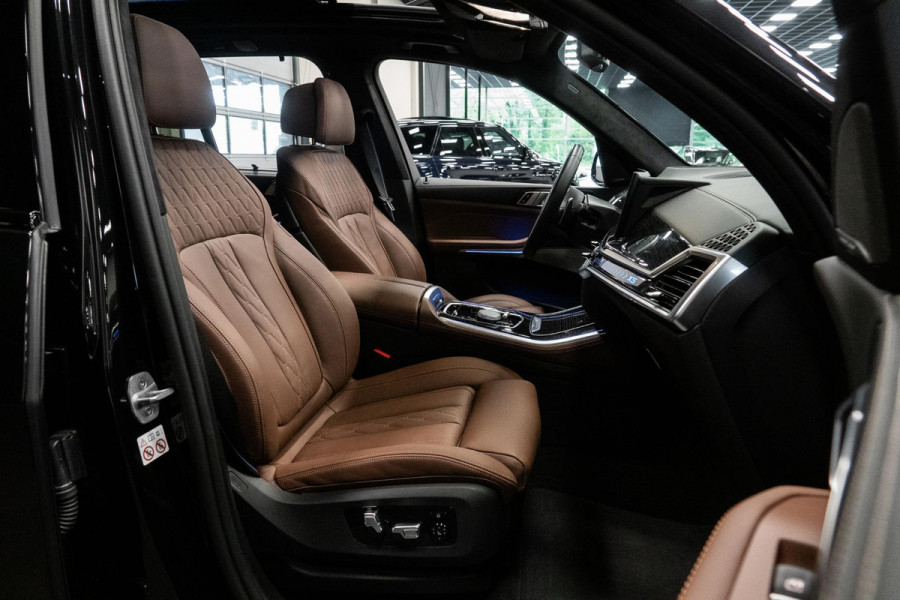 BMW X5 xDrive50e *M-Sport Pro / Panorama Sky Lounge / Harman Kardon / Soft-Close / Alcantara hemelbekleding / Comfort-Stoelen*