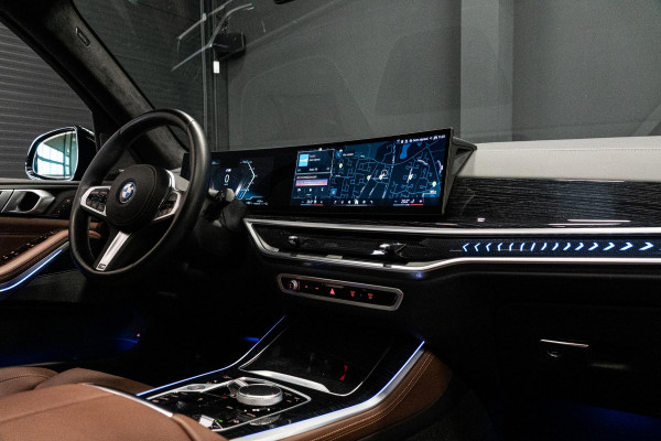 BMW X5 xDrive50e *M-Sport Pro / Panorama Sky Lounge / Harman Kardon / Soft-Close / Alcantara hemelbekleding / Comfort-Stoelen*