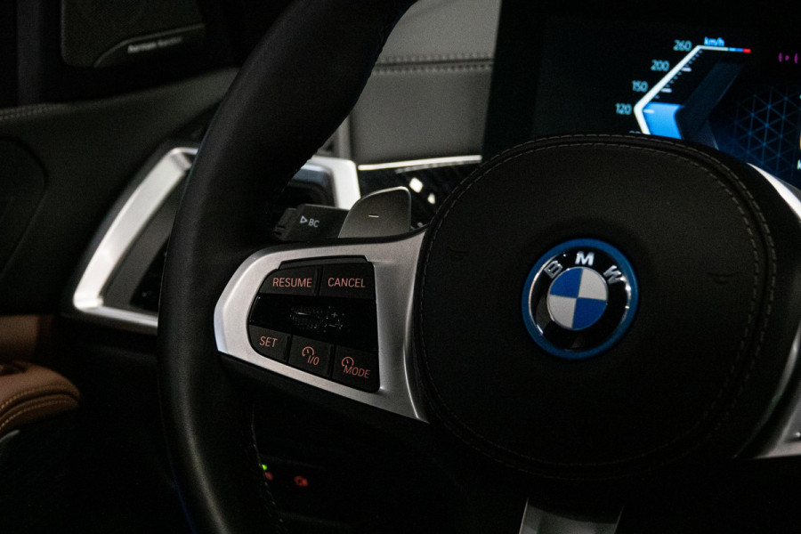 BMW X5 xDrive50e *M-Sport Pro / Panorama Sky Lounge / Harman Kardon / Soft-Close / Alcantara hemelbekleding / Comfort-Stoelen*