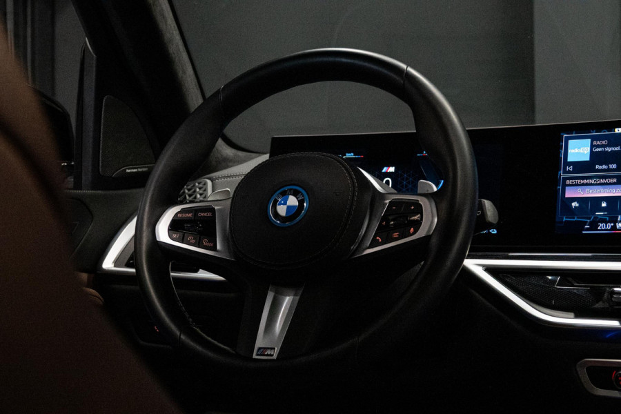BMW X5 xDrive50e *M-Sport Pro / Panorama Sky Lounge / Harman Kardon / Soft-Close / Alcantara hemelbekleding / Comfort-Stoelen*