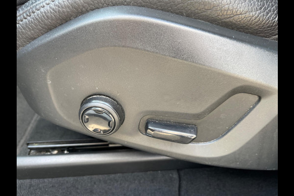 Volvo XC60 2.0 D4 190PK MOMENTUM-PRO 360'"CAMERA LEER NAVI LED XENON Volvo XC60 2.0 D4 190PK MOMENTUM-PRO 360'"CAMERA LEER NAVI LED XENON