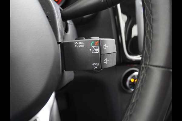 Dacia Sandero T90PK Navi Ecc Trekhaak Pdc Cruise Control Tech Road DAB+ Lmv 16" Bluetooth Isofix 0.9TCe 1.090KG Trekgewicht