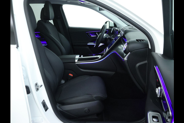 Mercedes-Benz GLC 300 e 4MATIC Plug-In Hybride Avantgarde Advanced Plus | Trekhaak Panorama Schuif-Kanteldak | Memory Pakket Voorstoelen | Stuur en Stoelverwarming. Inclusief 24 maanden MB Certified garantie voor Europa.
