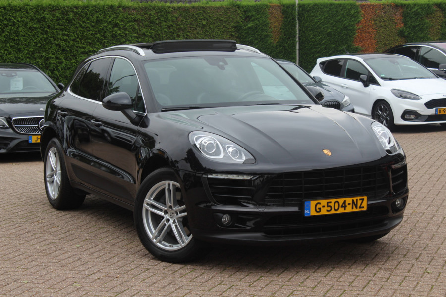 Porsche Macan 2.0 / Trekhaak / Panoramadak / Leder / Parkeerhulp V+A / Stoelverwarming / DAB / Cruise Control