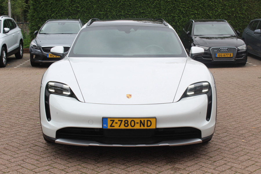 Porsche Taycan Cross Turismo 4 93 kWh / SoH 96% / Panoramadak / Camera / Leder / Keyless / 20'' / Dodehoek / Stoelverwarming / Warmtepomp