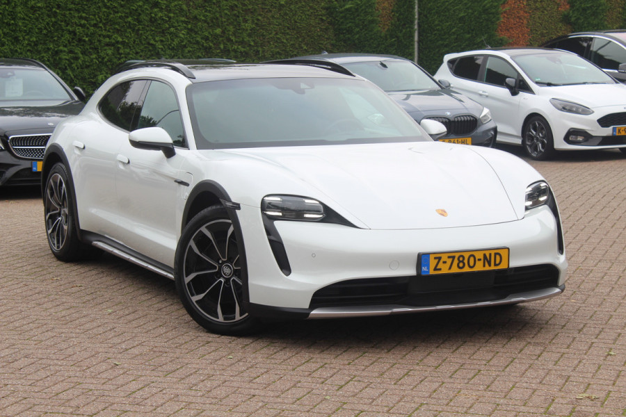 Porsche Taycan Cross Turismo 4 93 kWh / SoH 96% / Panoramadak / Camera / Leder / Keyless / 20'' / Dodehoek / Stoelverwarming / Warmtepomp