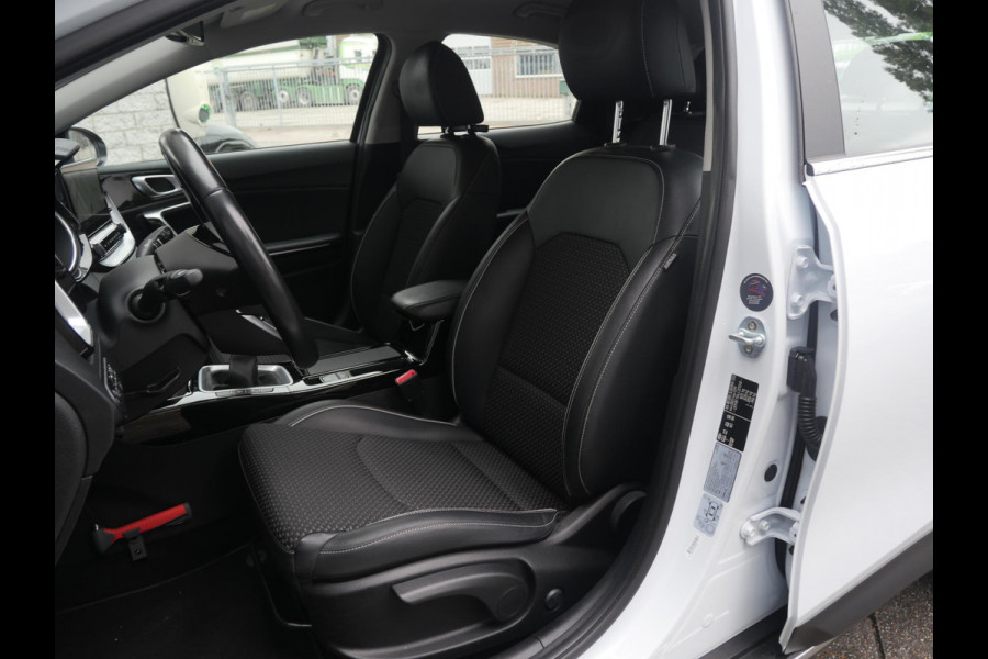 Kia Xceed 1.0 T-GDi DynamicLine | Cruise | Clima | Camera | Carplay | Navi | Trekhaak | Allseason banden |