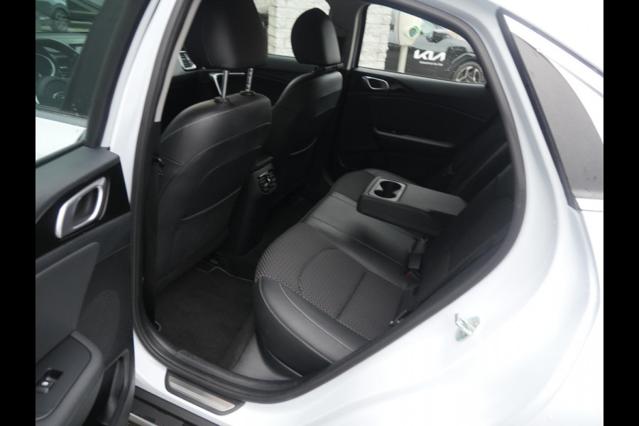 Kia Xceed 1.0 T-GDi DynamicLine | Cruise | Clima | Camera | Carplay | Navi | Trekhaak | Allseason banden |