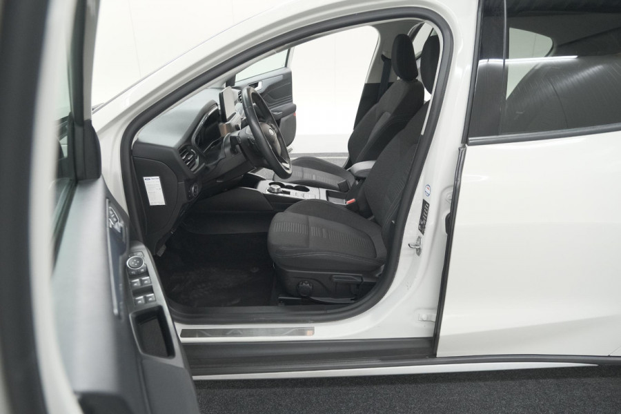 Ford Focus 1.5 EcoBoost Active Business | Lage Kilometerstand | Navigatie | Parkeersensoren | Apple Carplay Ford Focus 1.5 EcoBoost Active Business | Lage Kilometerstand | Navigatie | Parkeersensoren | Apple Carplay