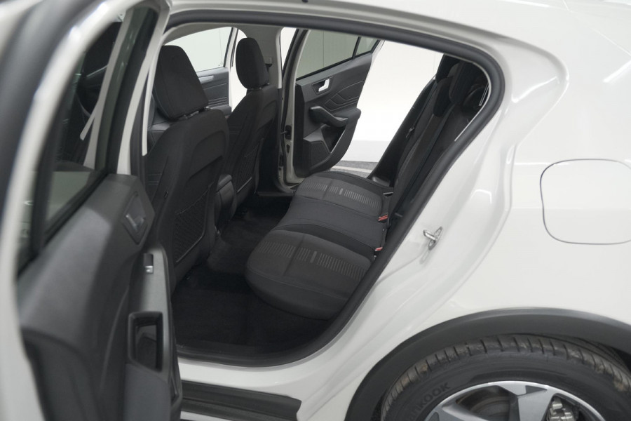 Ford Focus 1.5 EcoBoost Active Business | Lage Kilometerstand | Navigatie | Parkeersensoren | Apple Carplay Ford Focus 1.5 EcoBoost Active Business | Lage Kilometerstand | Navigatie | Parkeersensoren | Apple Carplay