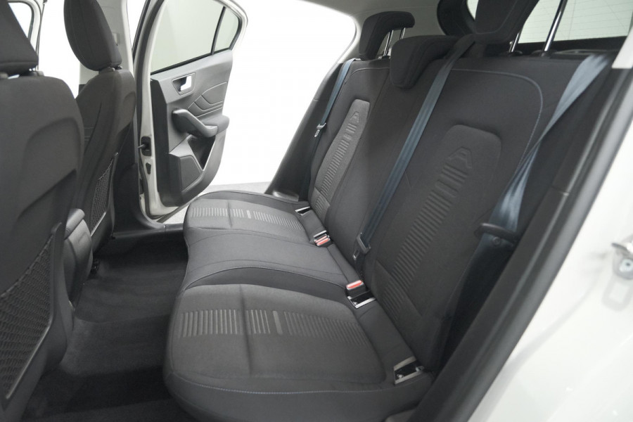 Ford Focus 1.5 EcoBoost Active Business | Lage Kilometerstand | Navigatie | Parkeersensoren | Apple Carplay Ford Focus 1.5 EcoBoost Active Business | Lage Kilometerstand | Navigatie | Parkeersensoren | Apple Carplay