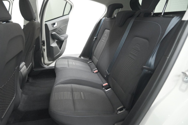 Ford Focus 1.5 EcoBoost Active Business | Lage Kilometerstand | Navigatie | Parkeersensoren | Apple Carplay Ford Focus 1.5 EcoBoost Active Business | Lage Kilometerstand | Navigatie | Parkeersensoren | Apple Carplay