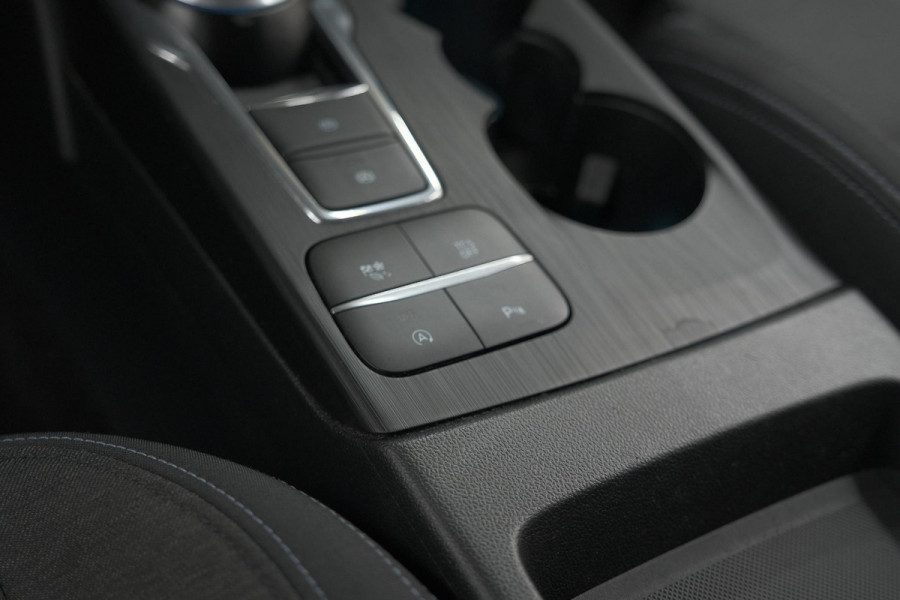 Ford Focus 1.5 EcoBoost Active Business | Lage Kilometerstand | Navigatie | Parkeersensoren | Apple Carplay Ford Focus 1.5 EcoBoost Active Business | Lage Kilometerstand | Navigatie | Parkeersensoren | Apple Carplay