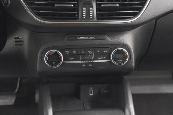 Ford Focus 1.5 EcoBoost Active Business | Lage Kilometerstand | Navigatie | Parkeersensoren | Apple Carplay Ford Focus 1.5 EcoBoost Active Business | Lage Kilometerstand | Navigatie | Parkeersensoren | Apple Carplay