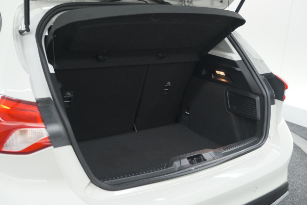 Ford Focus 1.5 EcoBoost Active Business | Lage Kilometerstand | Navigatie | Parkeersensoren | Apple Carplay Ford Focus 1.5 EcoBoost Active Business | Lage Kilometerstand | Navigatie | Parkeersensoren | Apple Carplay