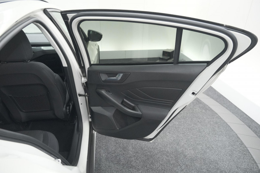 Ford Focus 1.5 EcoBoost Active Business | Lage Kilometerstand | Navigatie | Parkeersensoren | Apple Carplay Ford Focus 1.5 EcoBoost Active Business | Lage Kilometerstand | Navigatie | Parkeersensoren | Apple Carplay