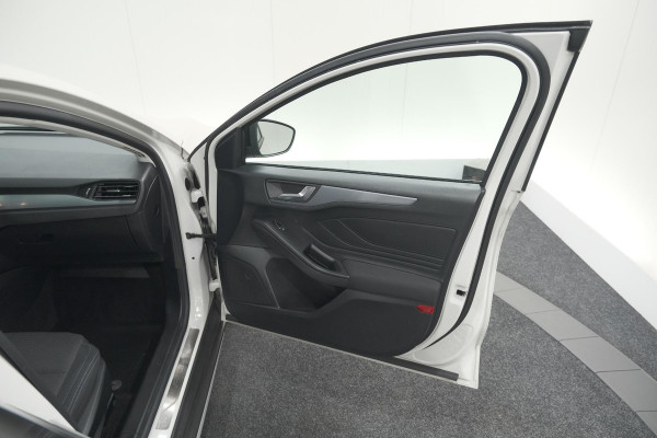 Ford Focus 1.5 EcoBoost Active Business | Lage Kilometerstand | Navigatie | Parkeersensoren | Apple Carplay Ford Focus 1.5 EcoBoost Active Business | Lage Kilometerstand | Navigatie | Parkeersensoren | Apple Carplay