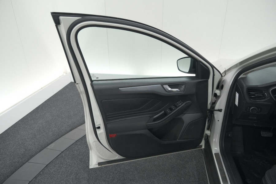 Ford Focus 1.5 EcoBoost Active Business | Lage Kilometerstand | Navigatie | Parkeersensoren | Apple Carplay Ford Focus 1.5 EcoBoost Active Business | Lage Kilometerstand | Navigatie | Parkeersensoren | Apple Carplay