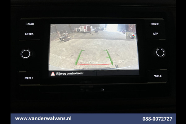 Volkswagen Crafter 2.0 TDI 141pk L3H2 L2H1 Euro6 Airco | Camera | Apple Carplay | Android Auto Bijrijdersbank, 3000kg trekvermogen