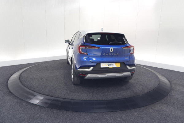 Renault Captur 1.6 E-Tech Plug-in Hybrid 160 Intens | Camera | 9.3 Inch Groot Scherm | Apple Carplay | Parkeersensoren Renault Captur 1.6 E-Tech Plug-in Hybrid 160 Intens | Camera | 9.3 Inch Groot Scherm | Apple Carplay | Parkeersensoren