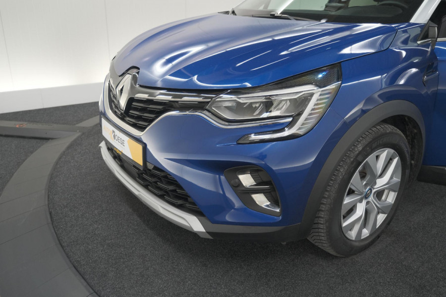 Renault Captur 1.6 E-Tech Plug-in Hybrid 160 Intens | Camera | 9.3 Inch Groot Scherm | Apple Carplay | Parkeersensoren Renault Captur 1.6 E-Tech Plug-in Hybrid 160 Intens | Camera | 9.3 Inch Groot Scherm | Apple Carplay | Parkeersensoren