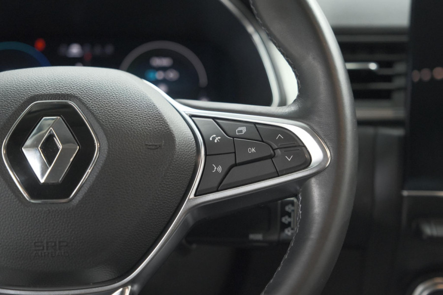 Renault Captur 1.6 E-Tech Plug-in Hybrid 160 Intens | Camera | 9.3 Inch Groot Scherm | Apple Carplay | Parkeersensoren Renault Captur 1.6 E-Tech Plug-in Hybrid 160 Intens | Camera | 9.3 Inch Groot Scherm | Apple Carplay | Parkeersensoren