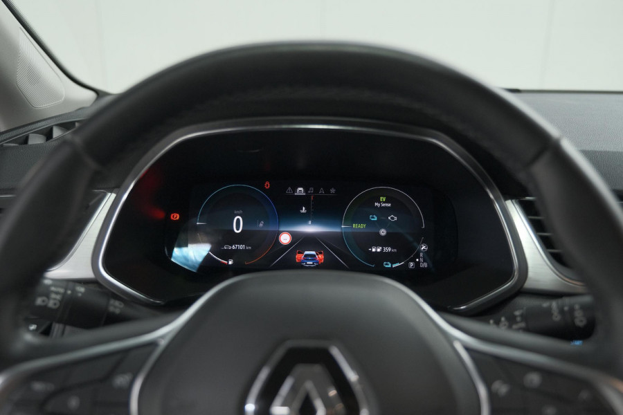 Renault Captur 1.6 E-Tech Plug-in Hybrid 160 Intens | Camera | 9.3 Inch Groot Scherm | Apple Carplay | Parkeersensoren Renault Captur 1.6 E-Tech Plug-in Hybrid 160 Intens | Camera | 9.3 Inch Groot Scherm | Apple Carplay | Parkeersensoren