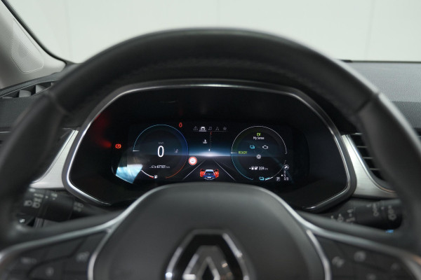 Renault Captur 1.6 E-Tech Plug-in Hybrid 160 Intens | Camera | 9.3 Inch Groot Scherm | Apple Carplay | Parkeersensoren Renault Captur 1.6 E-Tech Plug-in Hybrid 160 Intens | Camera | 9.3 Inch Groot Scherm | Apple Carplay | Parkeersensoren