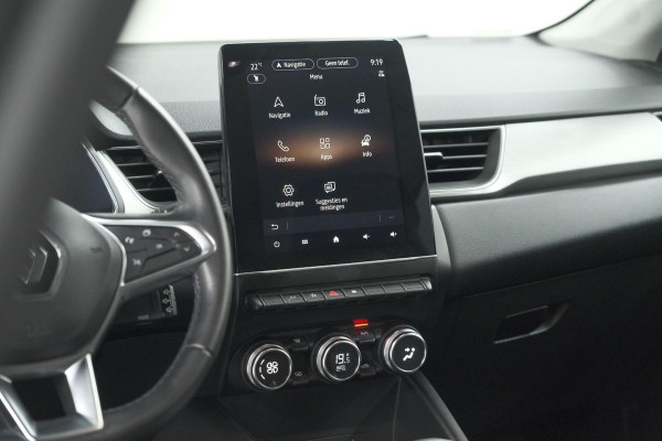 Renault Captur 1.6 E-Tech Plug-in Hybrid 160 Intens | Camera | 9.3 Inch Groot Scherm | Apple Carplay | Parkeersensoren Renault Captur 1.6 E-Tech Plug-in Hybrid 160 Intens | Camera | 9.3 Inch Groot Scherm | Apple Carplay | Parkeersensoren