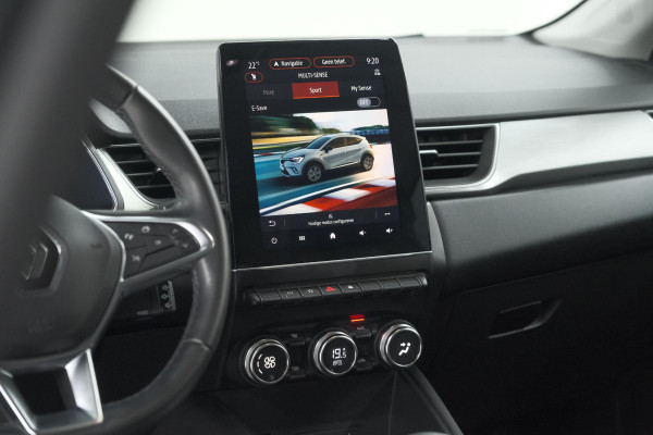 Renault Captur 1.6 E-Tech Plug-in Hybrid 160 Intens | Camera | 9.3 Inch Groot Scherm | Apple Carplay | Parkeersensoren Renault Captur 1.6 E-Tech Plug-in Hybrid 160 Intens | Camera | 9.3 Inch Groot Scherm | Apple Carplay | Parkeersensoren