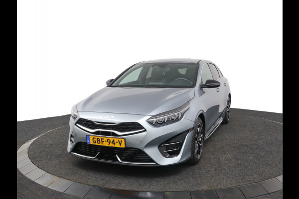 Kia ProCeed 1.5 T-GDi GT-Line Apple Carplay/Android Auto - Cruise Control - Dodehoekdetectie - Climate Control - Navigatie - Stoel/Stuur Verwarming - Fabrieksgarantie tot 06-2031