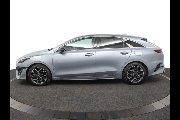 Kia ProCeed 1.5 T-GDi GT-Line Apple Carplay/Android Auto - Cruise Control - Dodehoekdetectie - Climate Control - Navigatie - Stoel/Stuur Verwarming - Fabrieksgarantie tot 06-2031