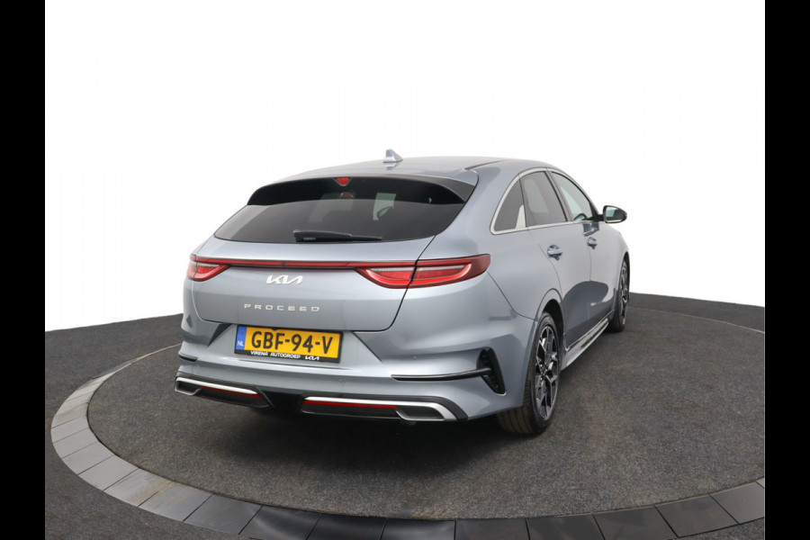 Kia ProCeed 1.5 T-GDi GT-Line Apple Carplay/Android Auto - Cruise Control - Dodehoekdetectie - Climate Control - Navigatie - Stoel/Stuur Verwarming - Fabrieksgarantie tot 06-2031