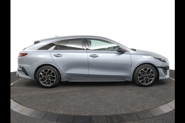 Kia ProCeed 1.5 T-GDi GT-Line Apple Carplay/Android Auto - Cruise Control - Dodehoekdetectie - Climate Control - Navigatie - Stoel/Stuur Verwarming - Fabrieksgarantie tot 06-2031
