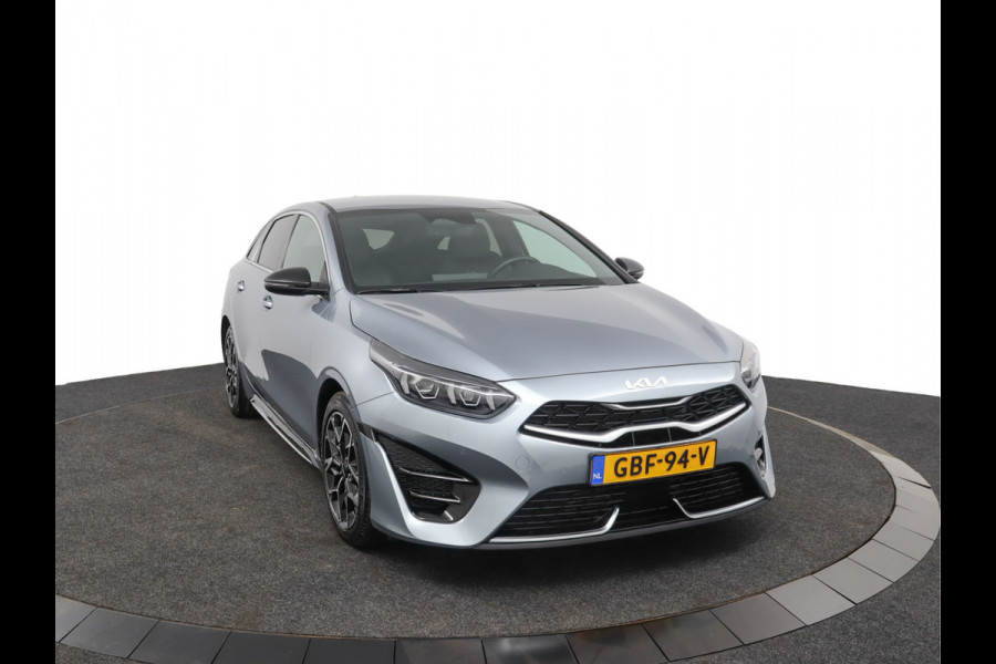 Kia ProCeed 1.5 T-GDi GT-Line Apple Carplay/Android Auto - Cruise Control - Dodehoekdetectie - Climate Control - Navigatie - Stoel/Stuur Verwarming - Fabrieksgarantie tot 06-2031