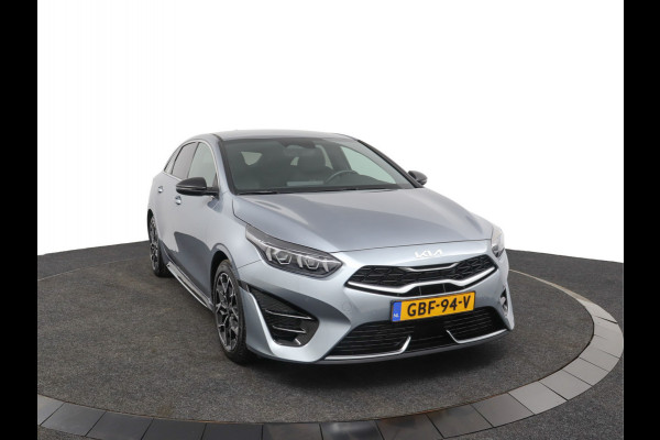 Kia ProCeed 1.5 T-GDi GT-Line Apple Carplay/Android Auto - Cruise Control - Dodehoekdetectie - Climate Control - Navigatie - Stoel/Stuur Verwarming - Fabrieksgarantie tot 06-2031